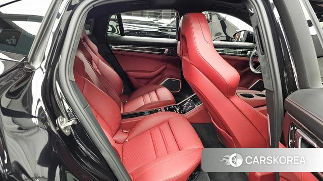 Porsche Panamera (971) 2023 Черный из Кореи, фото 3