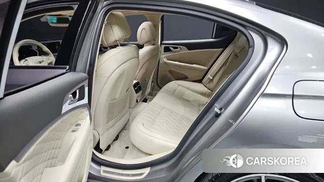 Genesis The New G70 2022 Серебристо-серый из Кореи, фото 3