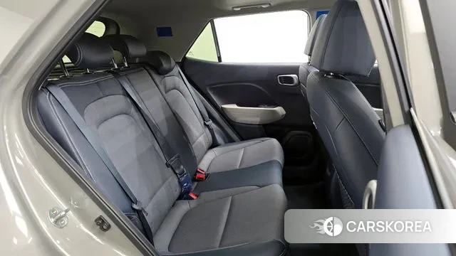 Hyundai Venue 2019 Серебристо-серый из Кореи, фото 3