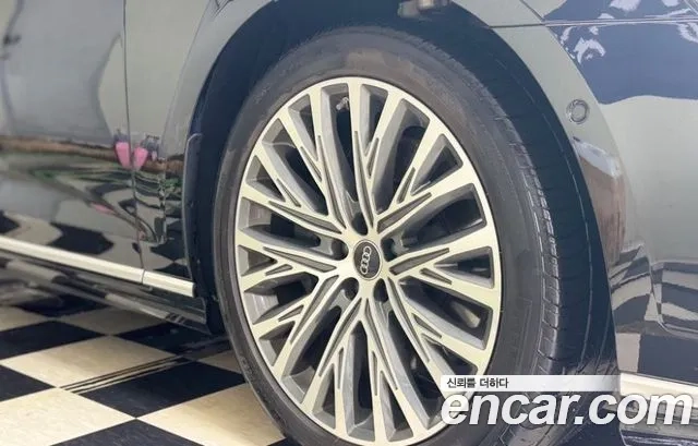 Audi A8 (D5) 2022 Черный из Кореи, фото 3