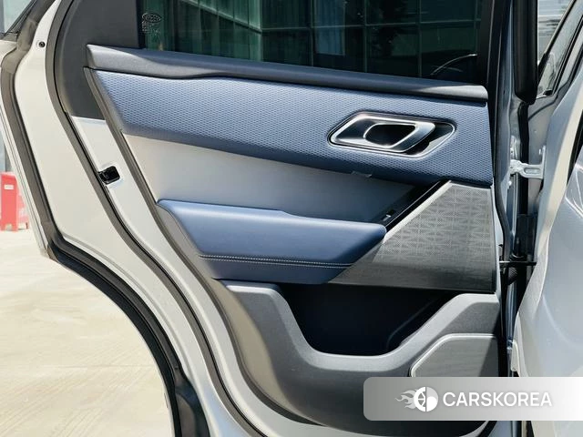 Land Rover Range Rover Star Pulse 2021 Серебристо-серый из Китая, фото 3