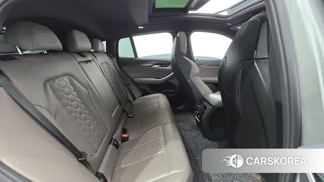 BMW X4M (G02) 2020 Серебряный из Кореи, фото 3