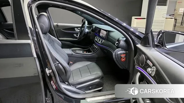 Mercedes-Benz E-Class W213 2022 Черный из Кореи, фото 3