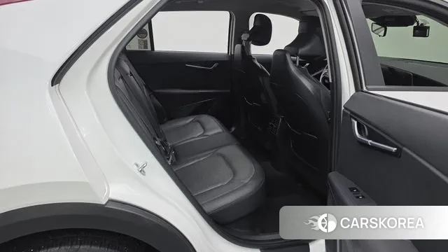 Kia Di Ol Nu Niro 2022 Белый из Кореи, фото 3