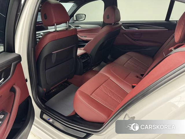 BMW 5 series 2022 Белый из Китая, фото 3