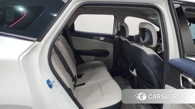 Kia Sportage 5th Generation 2023 Белый из Кореи, фото 3