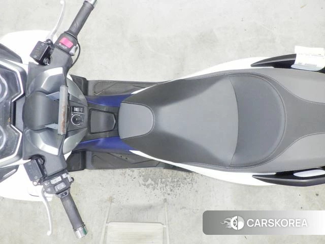 Проданный Honda FORZA id 4206095 из Японии, фото 3