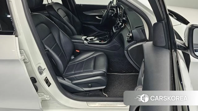 Mercedes-Benz GLC-Class X253 2018 Белый из Кореи, фото 3