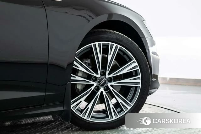 Audi A6L 2025 Черный из Китая, фото 3