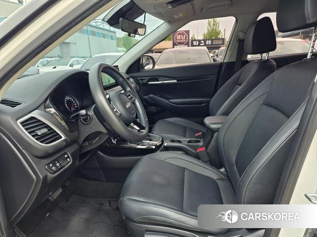 Kia Seltos 2022 Белый из Кореи, фото 3