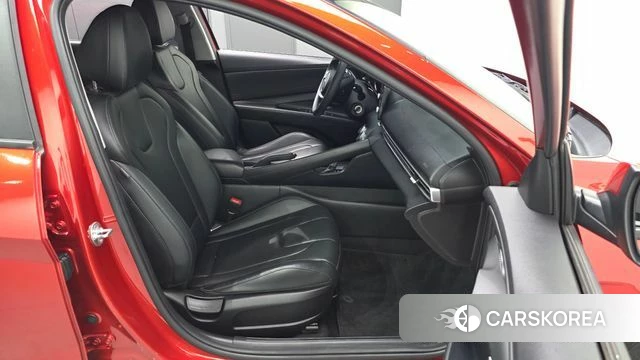 Hyundai Avante (CN7) 2021 Красный из Кореи, фото 3