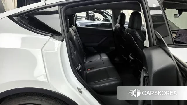 Tesla Model Y 2021 Белый из Кореи, фото 3