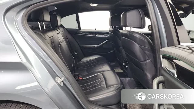 BMW 5 Series (G30) 2018 Серый из Кореи, фото 3