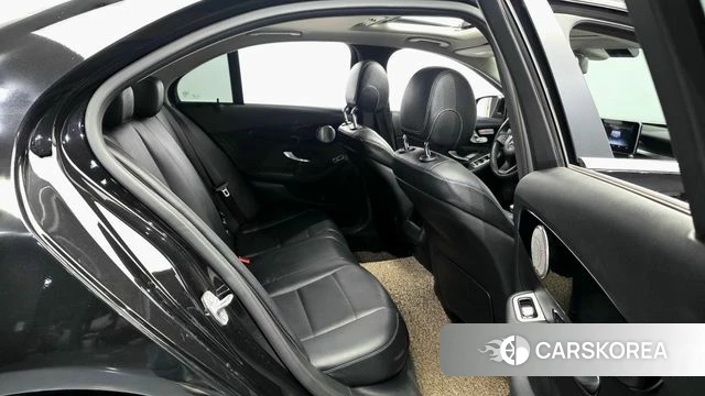 Mercedes-Benz C-Class W205 2018 Черный из Кореи, фото 3