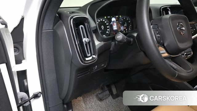 Volvo XC40 2020 Белый из Кореи, фото 3