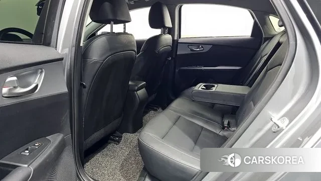 Kia The New K3 2nd generation 2021 Серебристо-серый из Кореи, фото 3