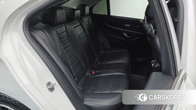 Mercedes-Benz E-Class W213 2019 Белый из Кореи, фото 3