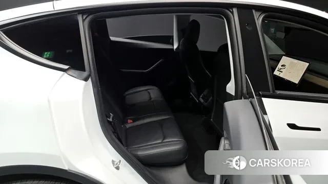 Tesla Model Y 2021 Белый из Кореи, фото 3