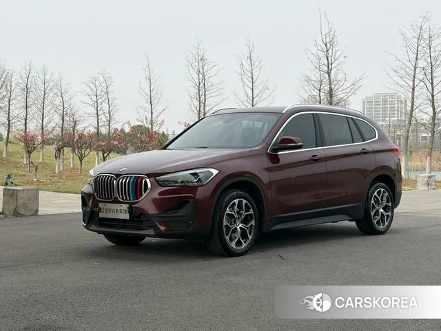 BMW X1 2022 Красный из Китая, фото 3