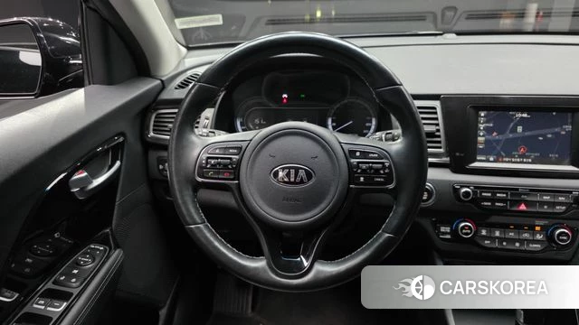 Kia Niro 2018 Черный из Кореи, фото 3