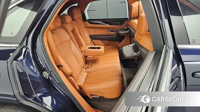 Bentley Bentayga 2020 Серебряный двухцветный из Кореи, фото 3