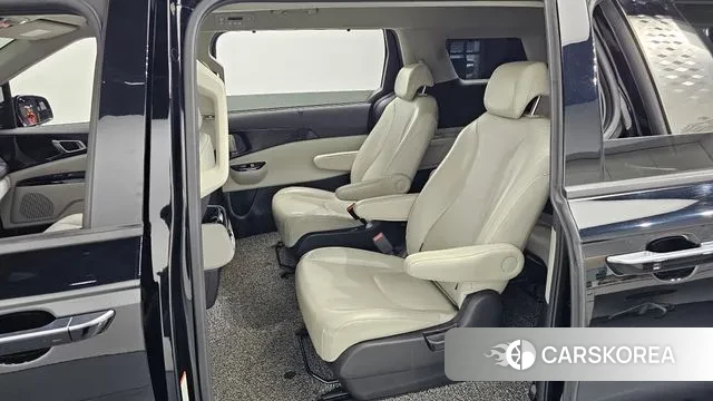 Kia Carnival 4th generation 2023 Черный из Кореи, фото 3