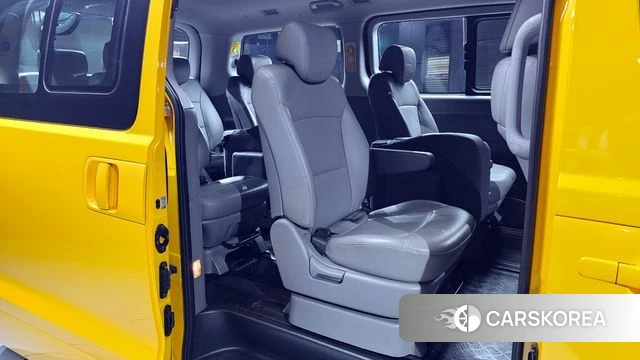 Hyundai The New Grand Starex 2021 Желтый из Кореи, фото 3