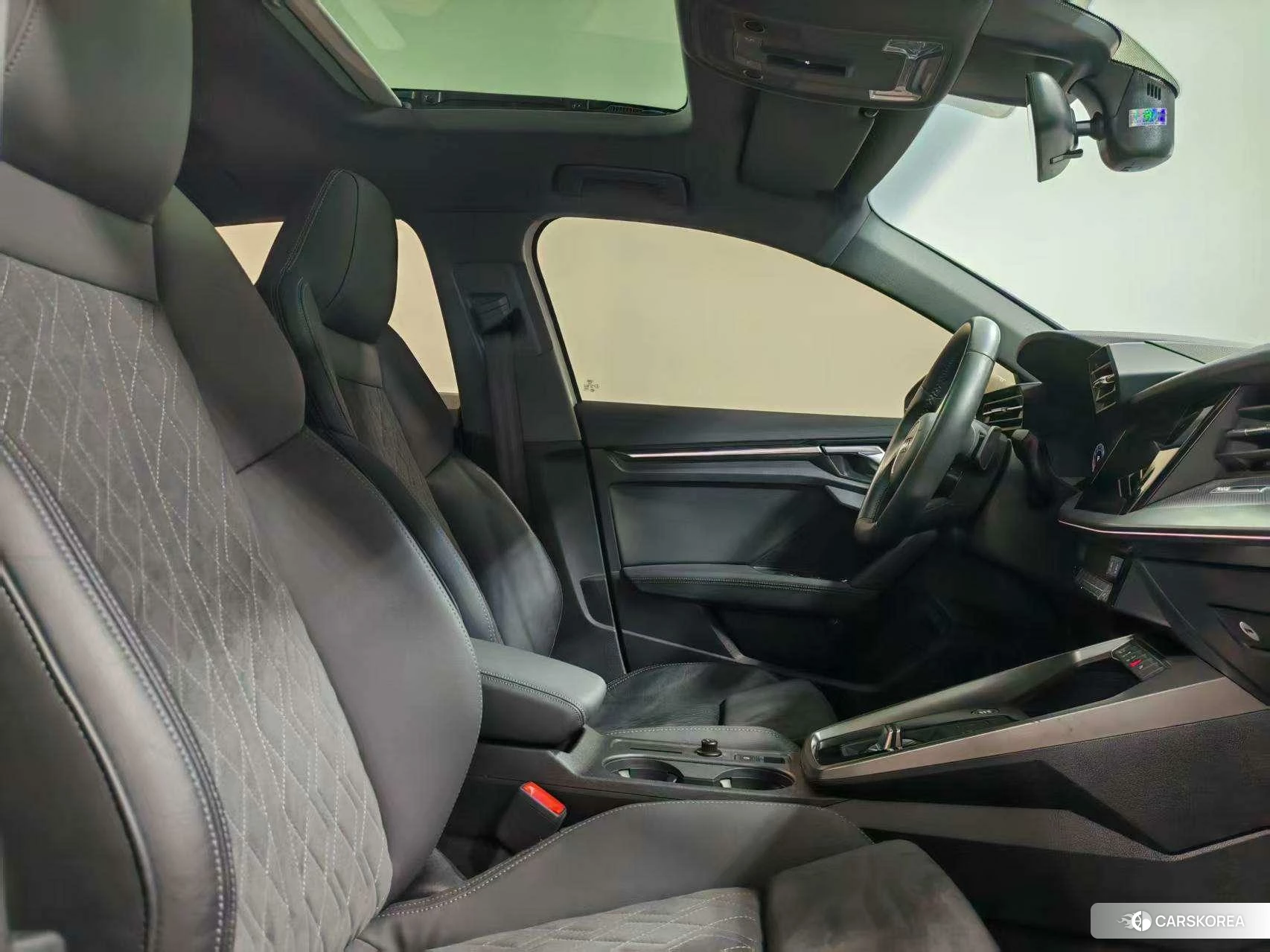 Audi A3 2021 Белый из Китая, фото 3