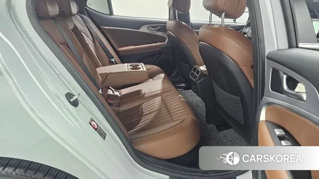 Genesis G70 2019 Светло-серебряный цвет из Кореи, фото 3