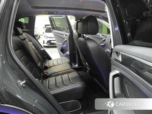 Volkswagen Tiguan second Generation 2021 Серый из Кореи, фото 3