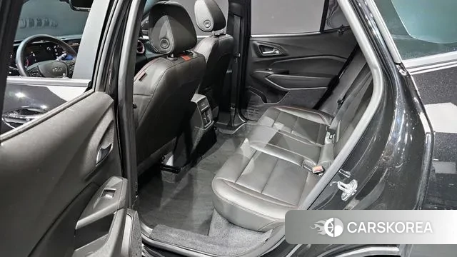 Chevrolet (GM Daewoo) Trax Crossover 2023 Черный из Кореи, фото 3