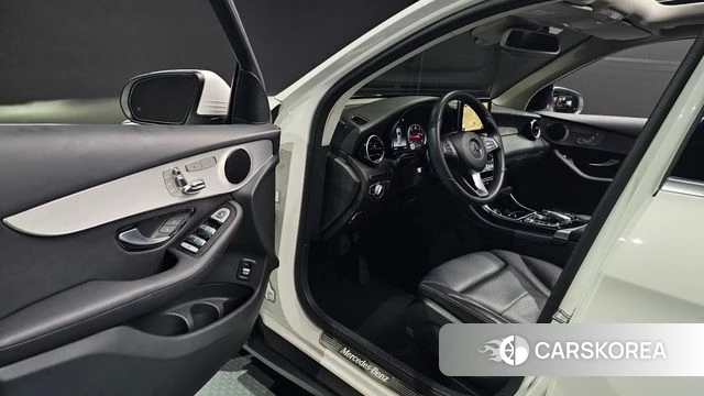 Mercedes-Benz GLC-Class X253 2018 Белый из Кореи, фото 3