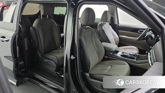 Kia The New Carnival 4th Generation 2024 Черный из Кореи, фото 3