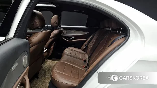 Mercedes-Benz E-Class W213 2020 Белый из Кореи, фото 3