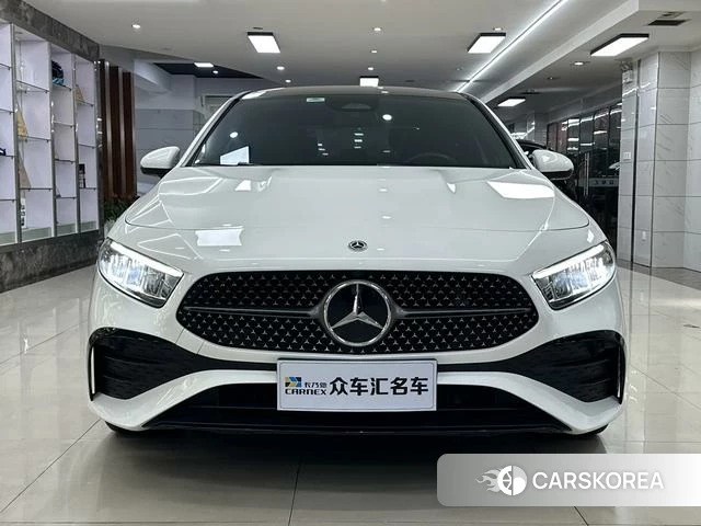 Mercedes-Benz Class A 2024 Белый из Китая, фото 3