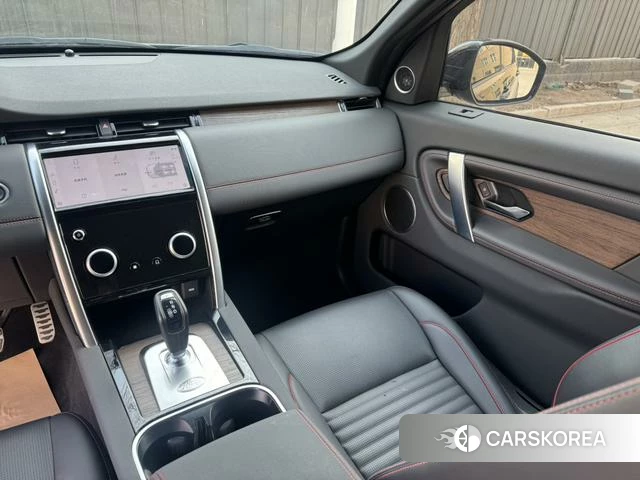 Land Rover Discover sports 2022 Черный из Китая, фото 3