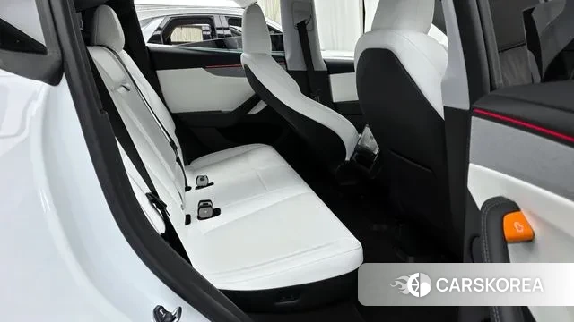 Tesla Model Y 2025 Белый из Кореи, фото 3