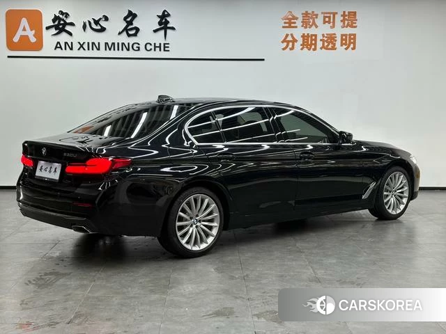 BMW 5 series 2021 Черный из Китая, фото 3