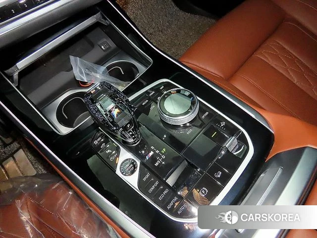 BMW X7 (G07) 2021 Черный из Кореи, фото 3