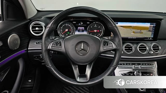 Mercedes-Benz E-Class W213 2018 Белый из Кореи, фото 3