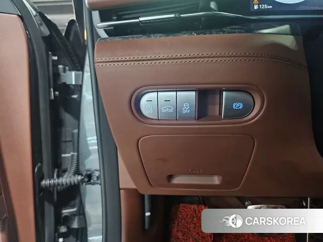 Genesis G90 (RS4) 2022 Серебристо-серый из Кореи, фото 3