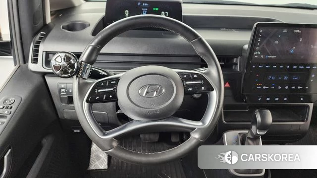 Hyundai Staria 2022 Серебристо-серый из Кореи, фото 3