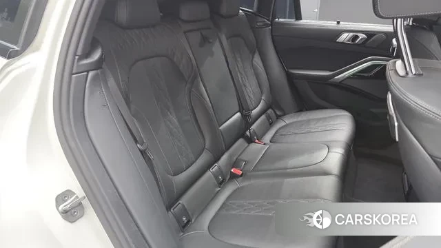 BMW X6 (G06) 2024 Белый из Кореи, фото 3