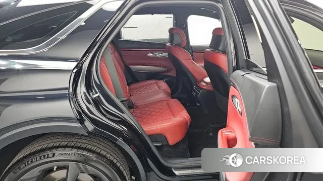 Genesis GV70 2024 Черный из Кореи, фото 3