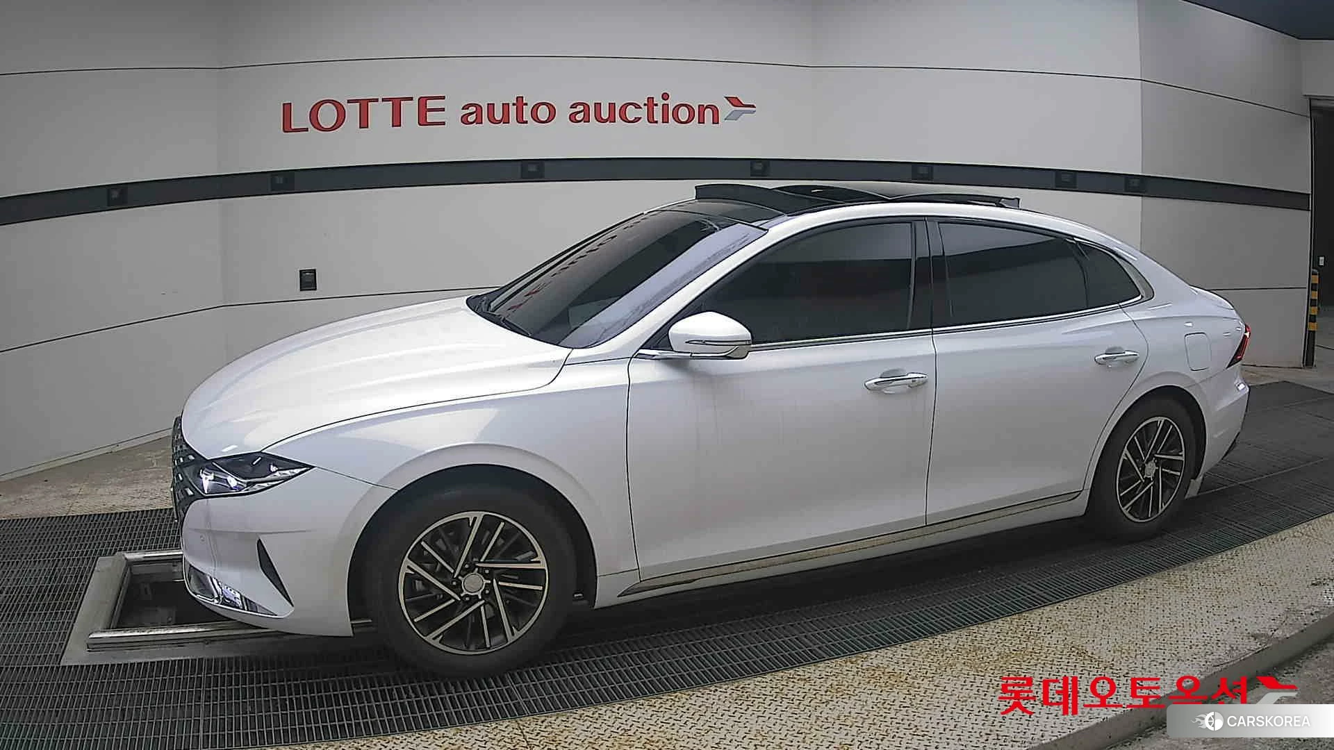 Hyundai Grandeur 2023 Белый из Кореи, фото 3