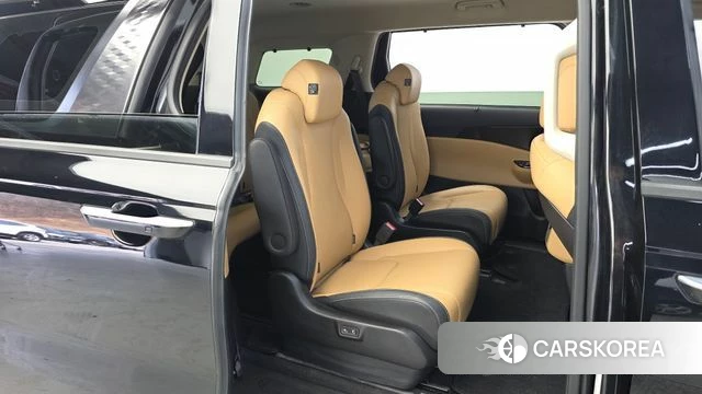 Kia Carnival 4th generation 2022 Черный из Кореи, фото 3