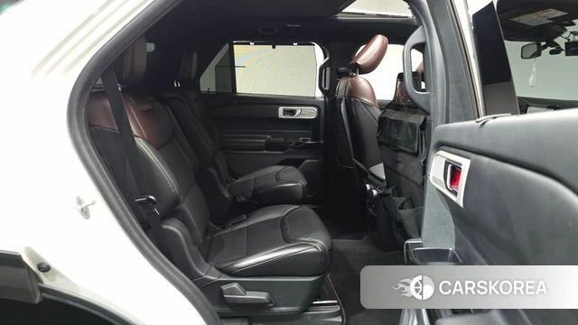 Ford Explorer 6th Generation 2021 Белый из Кореи, фото 3