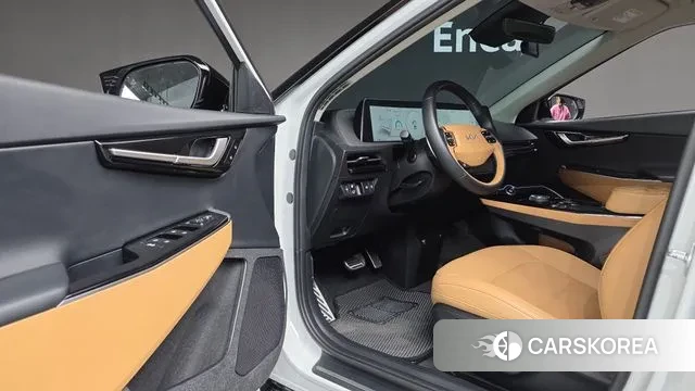 Kia EV6 2024 Белый из Кореи, фото 3