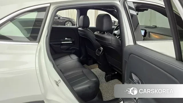 Mercedes-Benz GLA - Class H247 2021 Белый из Кореи, фото 3