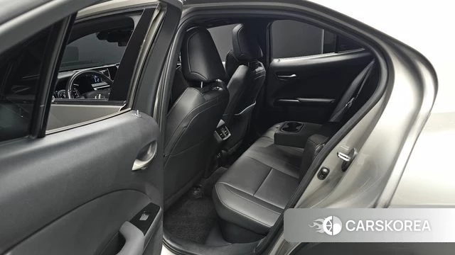 Lexus UX250h 2020 Серебристо-серый из Кореи, фото 3